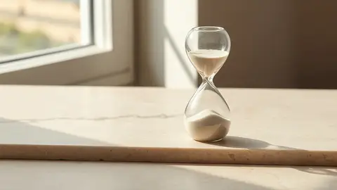 صورة تحريرية هادئة مرافقة لموضوع متى أعيد البوتكس